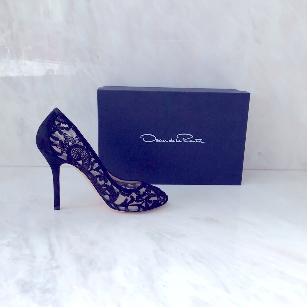 NWT Oscar de la Renta Lace Pumps